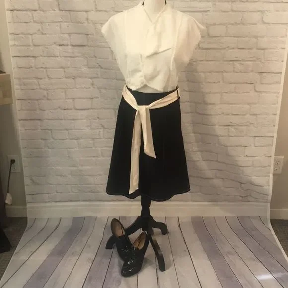 Arden B, Black Knee-Length Skirt w/White Stitching and Silk Ribbon Belt - Size 0 - Picture 5 of 11